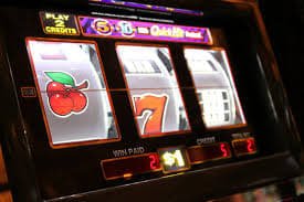 Dashboard 3D Number Game menampilkan riwayat putaran dan statistik permainan